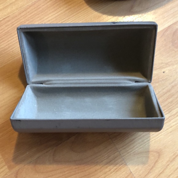 3/$30 Glasses case COPY - Picture 9 of 16